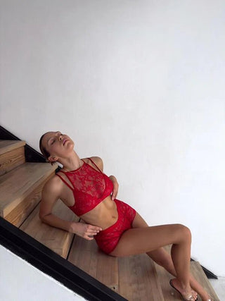 AURA CRIMSON BRALET SET - Scarlet Secret