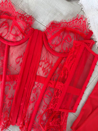 RED EMPRESS LACE CORSET ( ÇORAP, ELDİVEN VE AKSESUARLAR DAHİL) - Scarlet Secret
