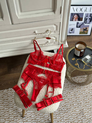 RED ROYALE JARTIYER SET - Scarlet Secret