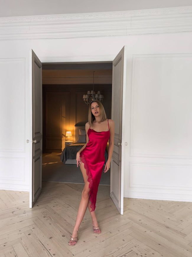 SCARLET LONG GRACE - Scarlet Secret