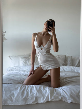 WHITE VEIL BABYDOLL - Scarlet Secret